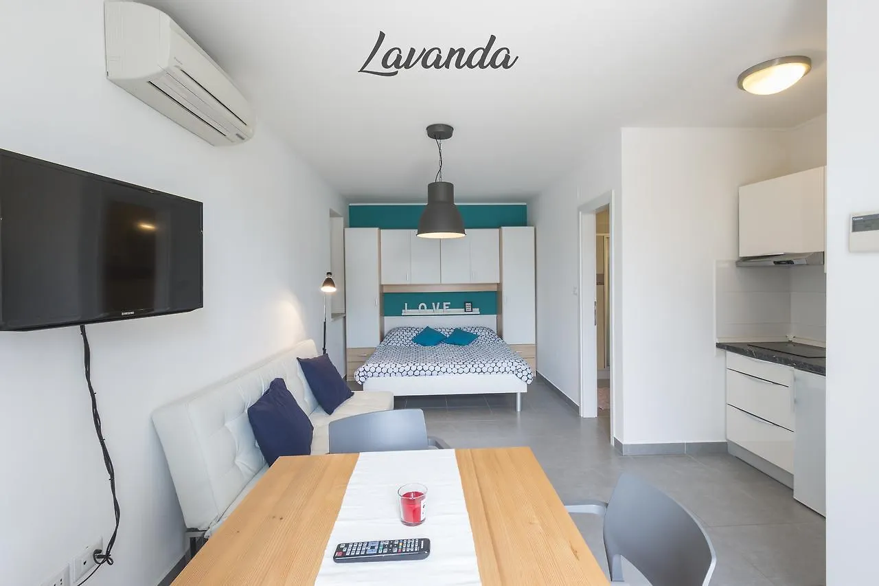 Apartment Lux More Medulin 0*,  Croatia
